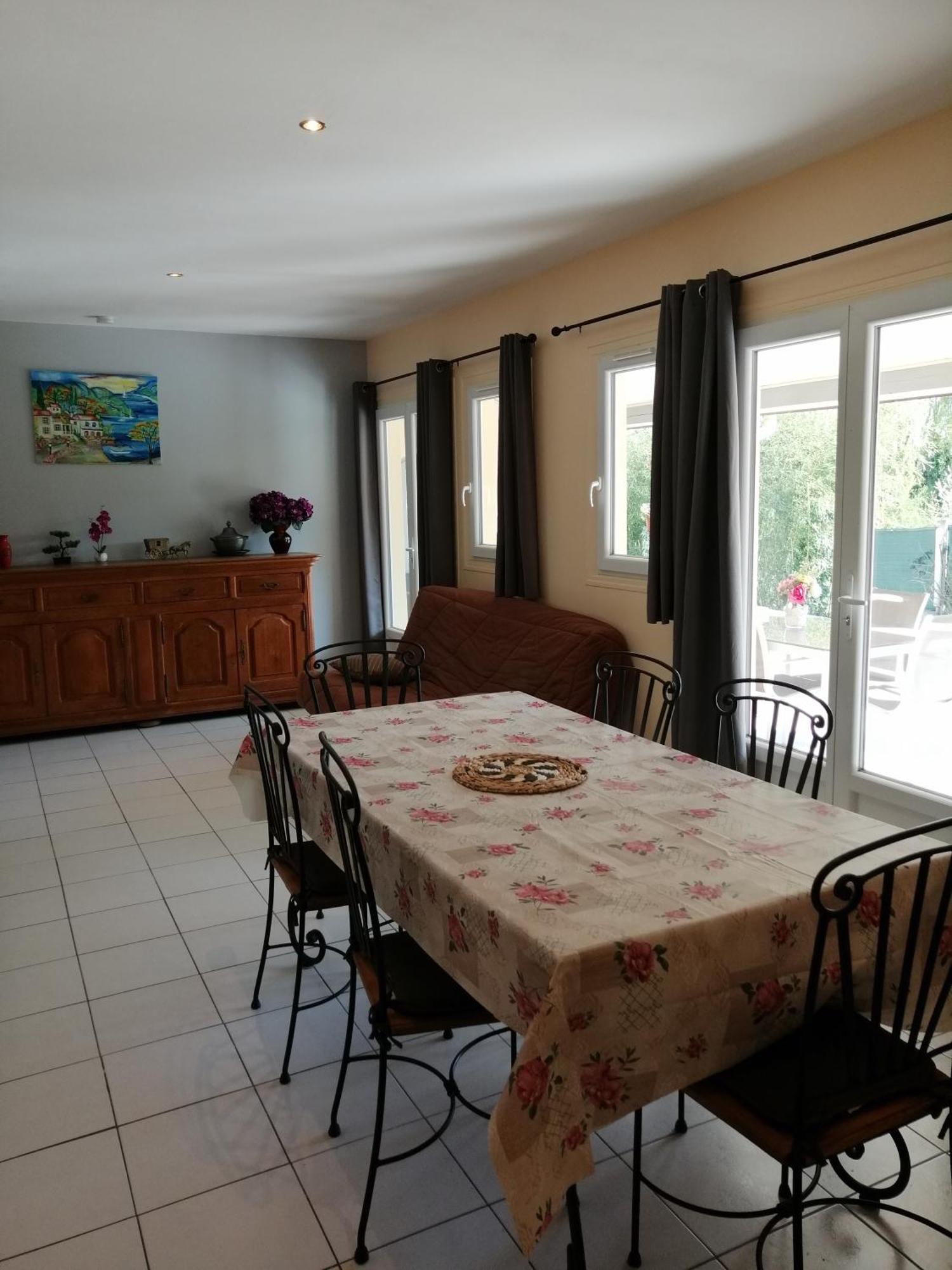 Maison Avec Jardin Au Calme Proche De Paris Holiday home Longpont-sur-Orge